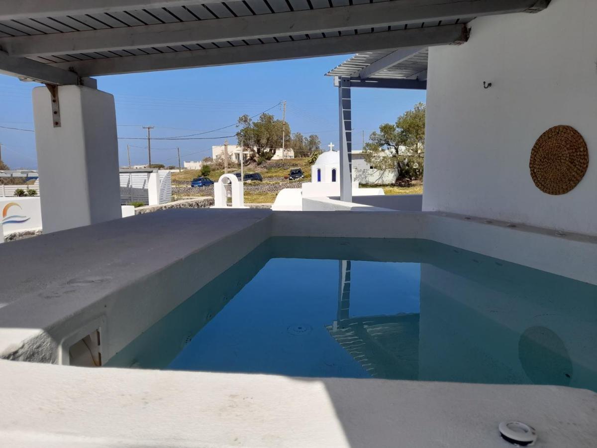 Sea Paradise Villas - Seaside & Private Jacuzzi Oia  Exterior photo