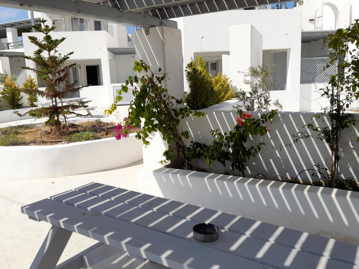 Sea Paradise Villas - Seaside & Private Jacuzzi Oia  Exterior photo