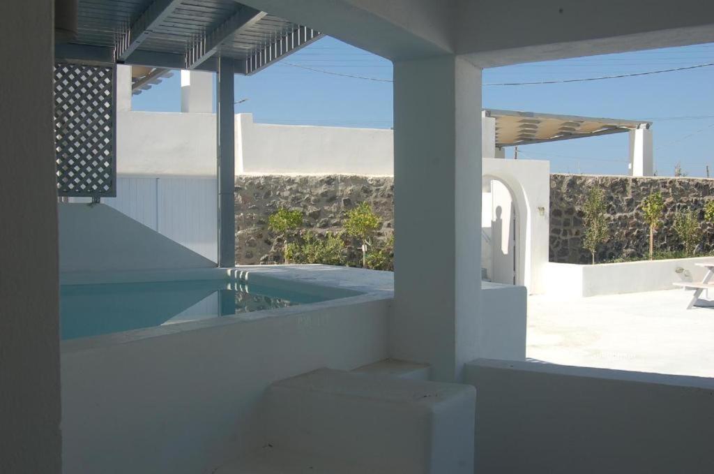Sea Paradise Villas - Seaside & Private Jacuzzi Oia  Exterior photo