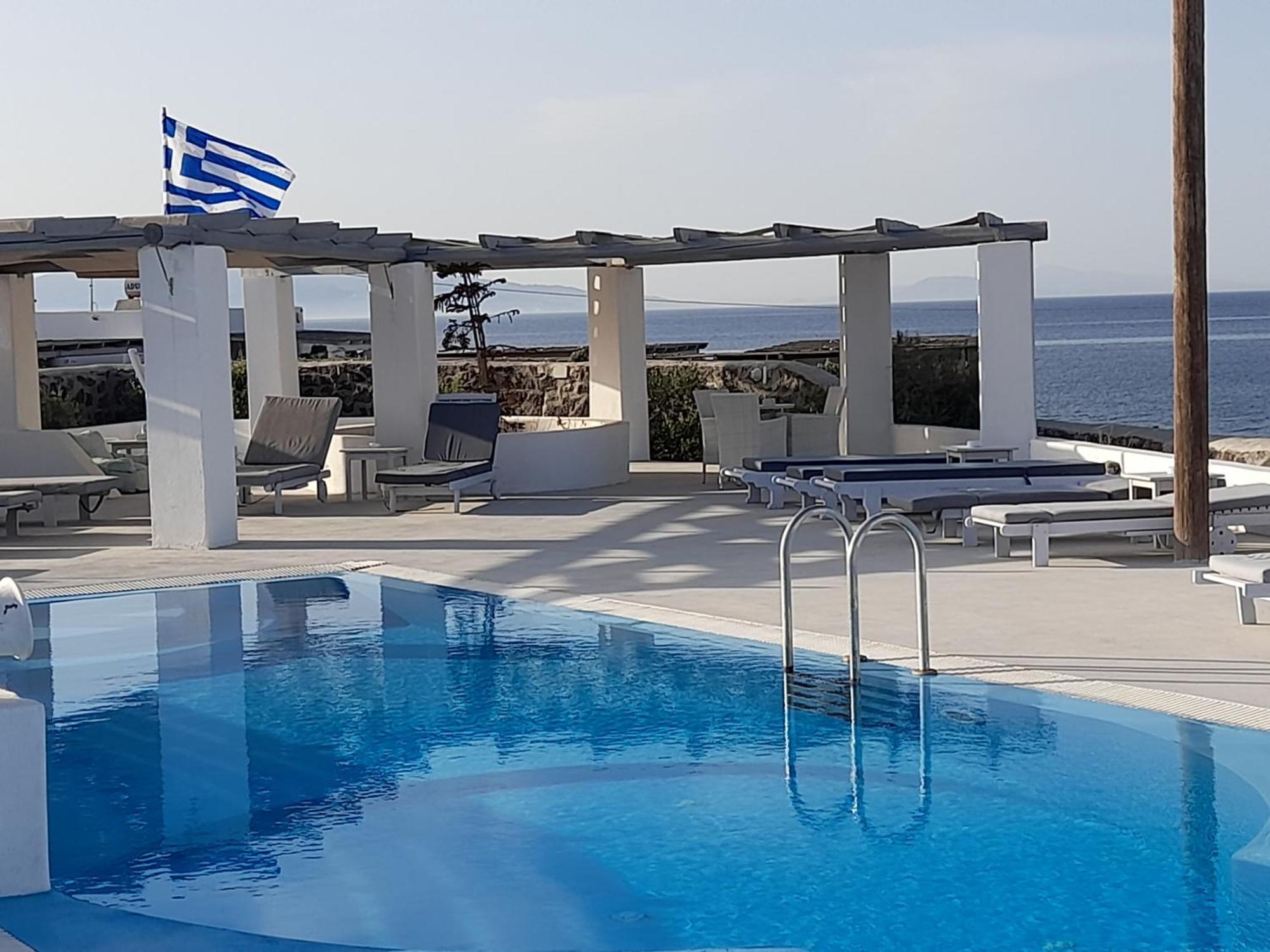 Sea Paradise Villas - Seaside & Private Jacuzzi Oia  Exterior photo