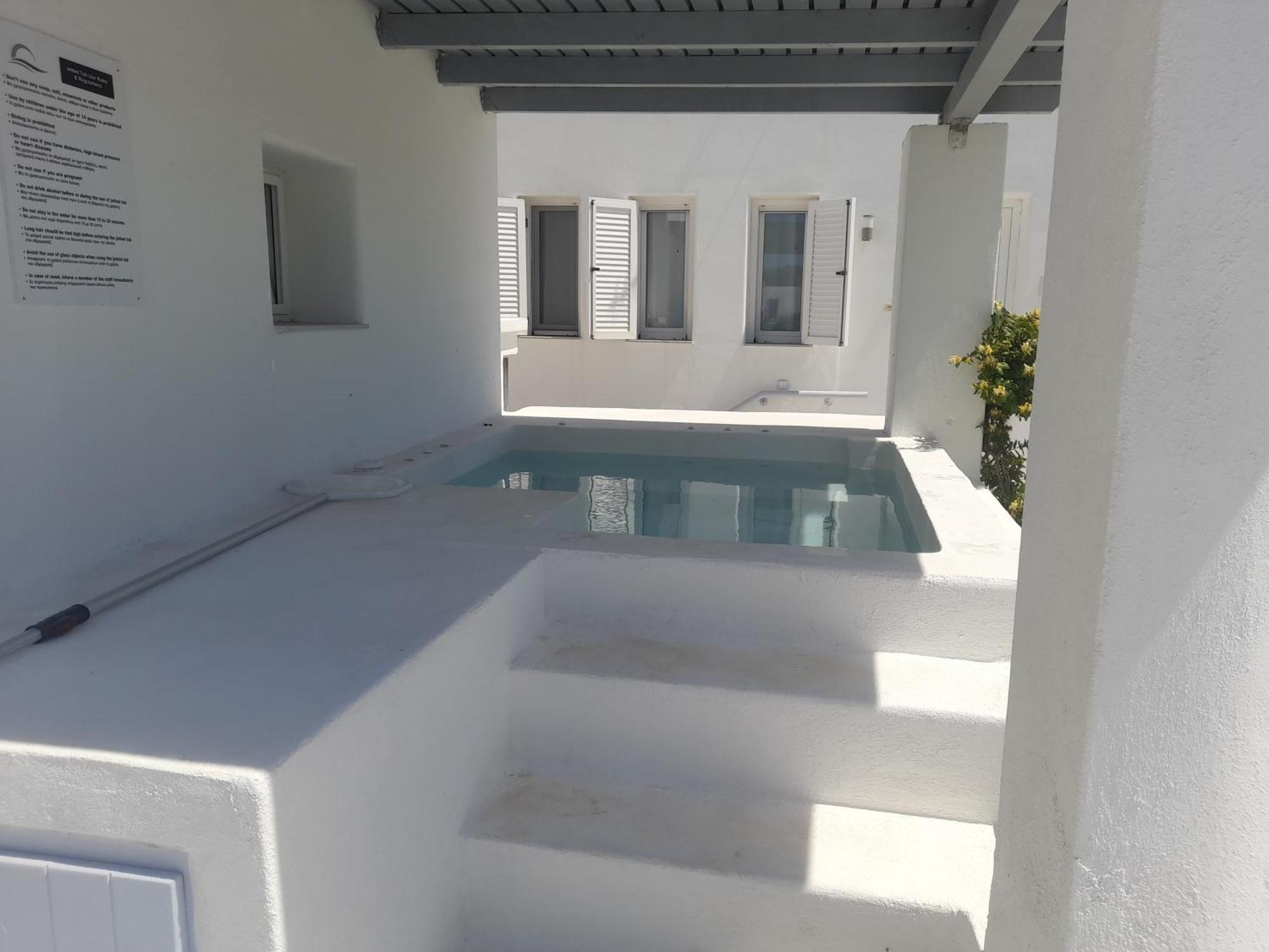 Sea Paradise Villas - Seaside & Private Jacuzzi Oia  Exterior photo