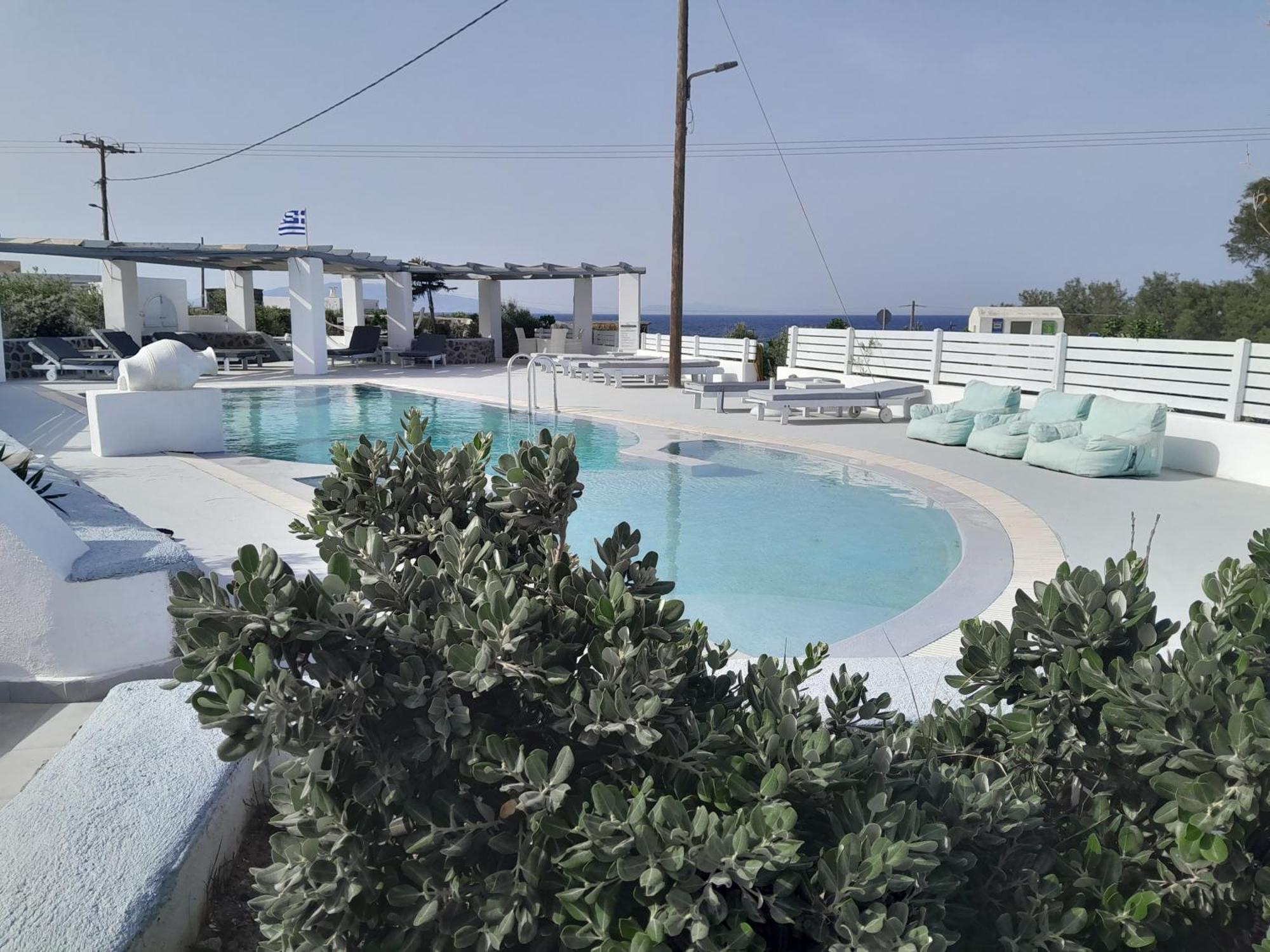 Sea Paradise Villas - Seaside & Private Jacuzzi Oia  Exterior photo